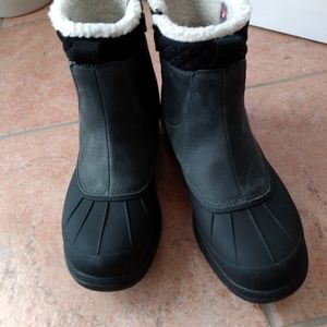 LLBean women's snow boots 9.5 medium